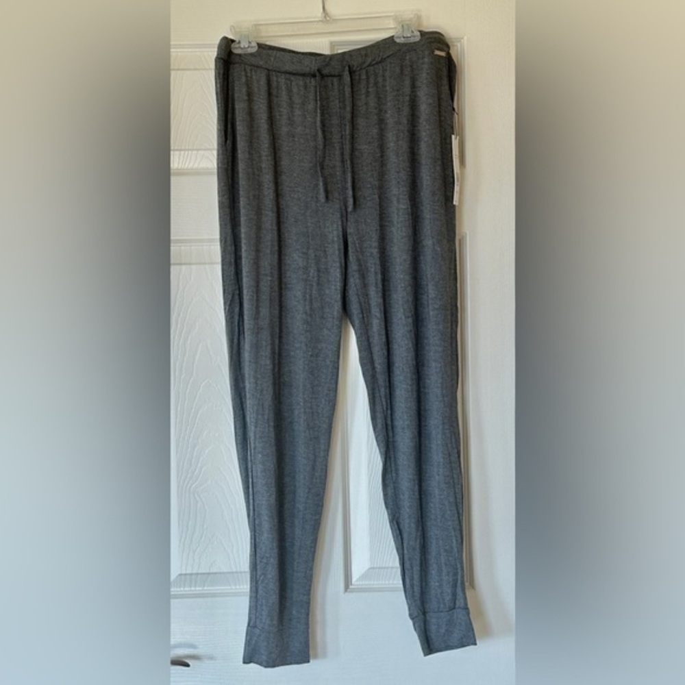 Tahari Icon women’s joggers, NWT